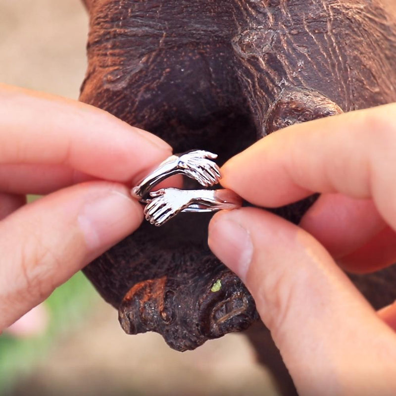 2021 New-Couple Hug Ring